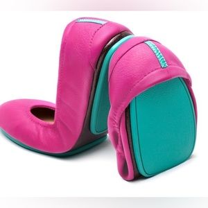 Fuchsia Tieks size 7